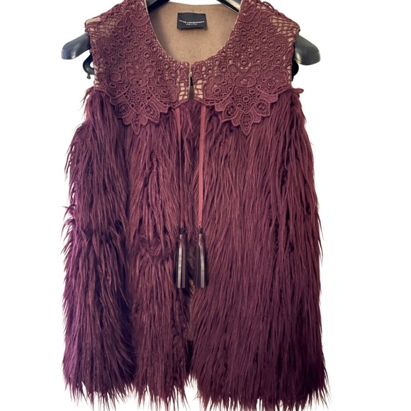 Atos Lombardini Jackets & Blazers - ⭐️ ATOS Lombardini Faux Fur & Crochet Vest Size 40 (Euro Size)